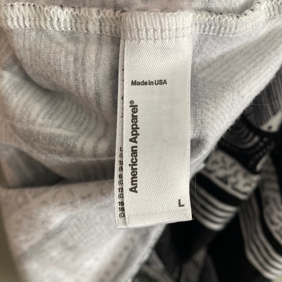 American Apparel printed body con dress with low back - Picture 4 of 5